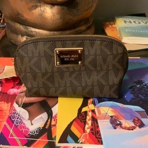 Michael Kors - brown makeup bag